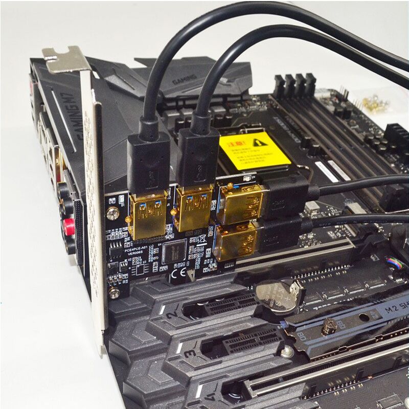 1 to 4 Slot PCIe Port